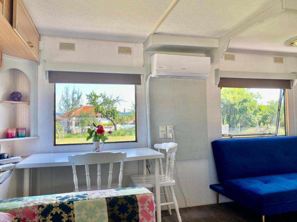Caravans 10 Min To Tsonevo Lake & 35 Min To Black Sea Ngoại thất bức ảnh