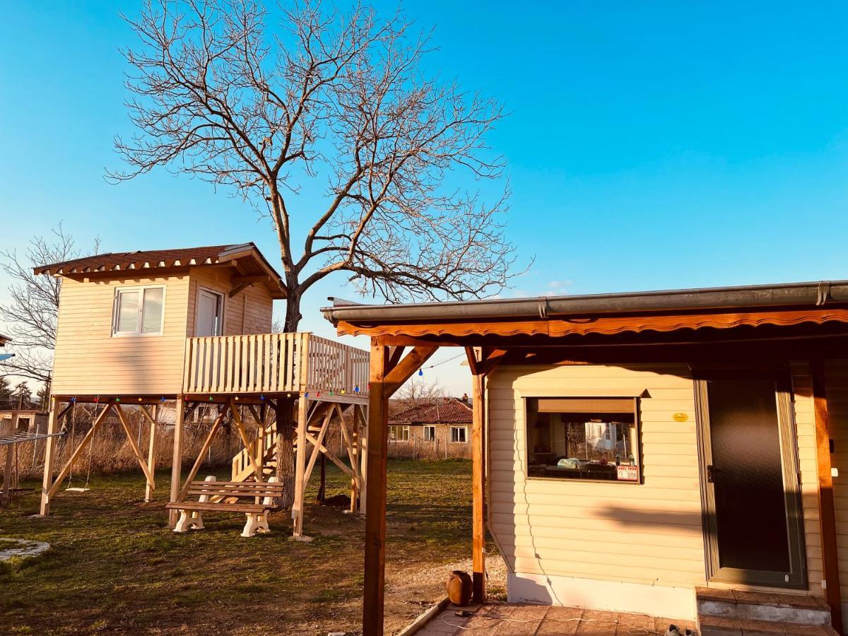 Caravans 10 Min To Tsonevo Lake & 35 Min To Black Sea Ngoại thất bức ảnh